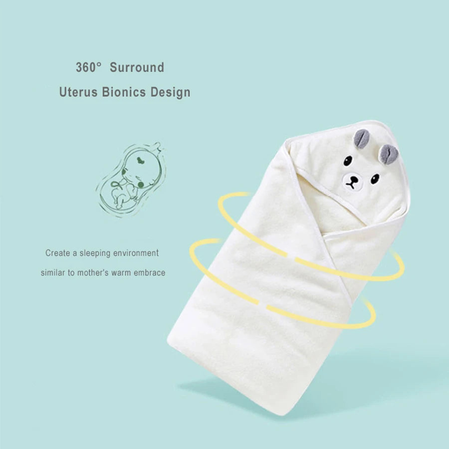 Kuscheliger Baby-Bademantel aus Coral-Fleece